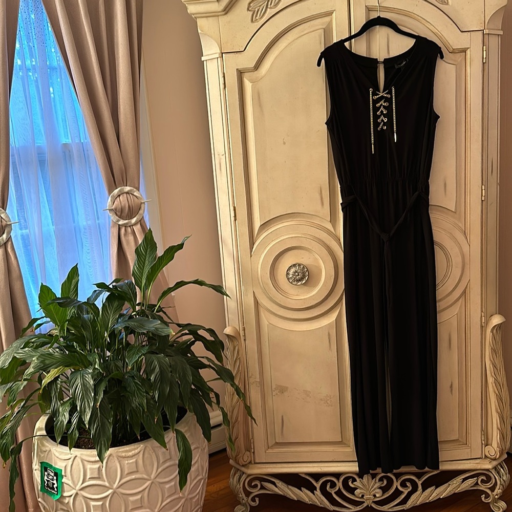 Jumpsuit with belt